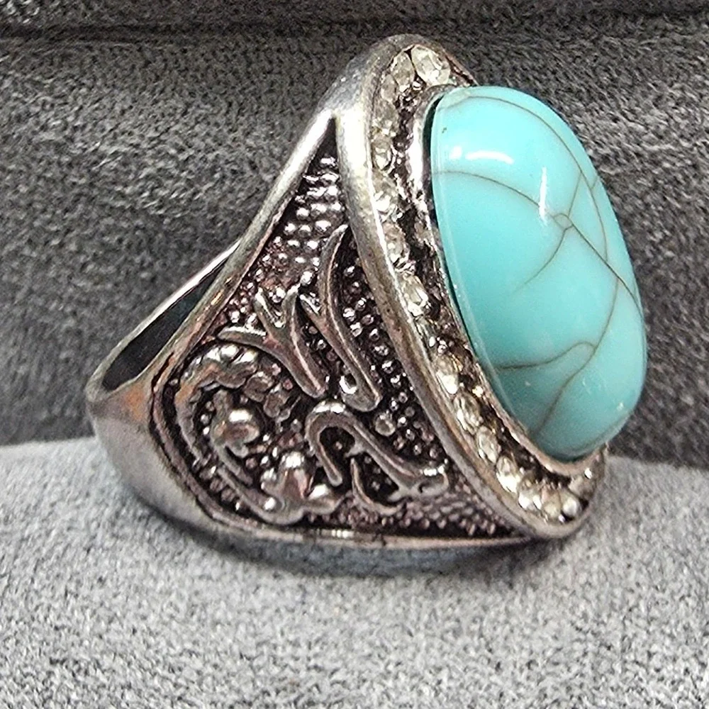 New Chunky‎ Faux Turquoise Cabochon Ring Size 9.5 SilverTone Clear Rhinestones